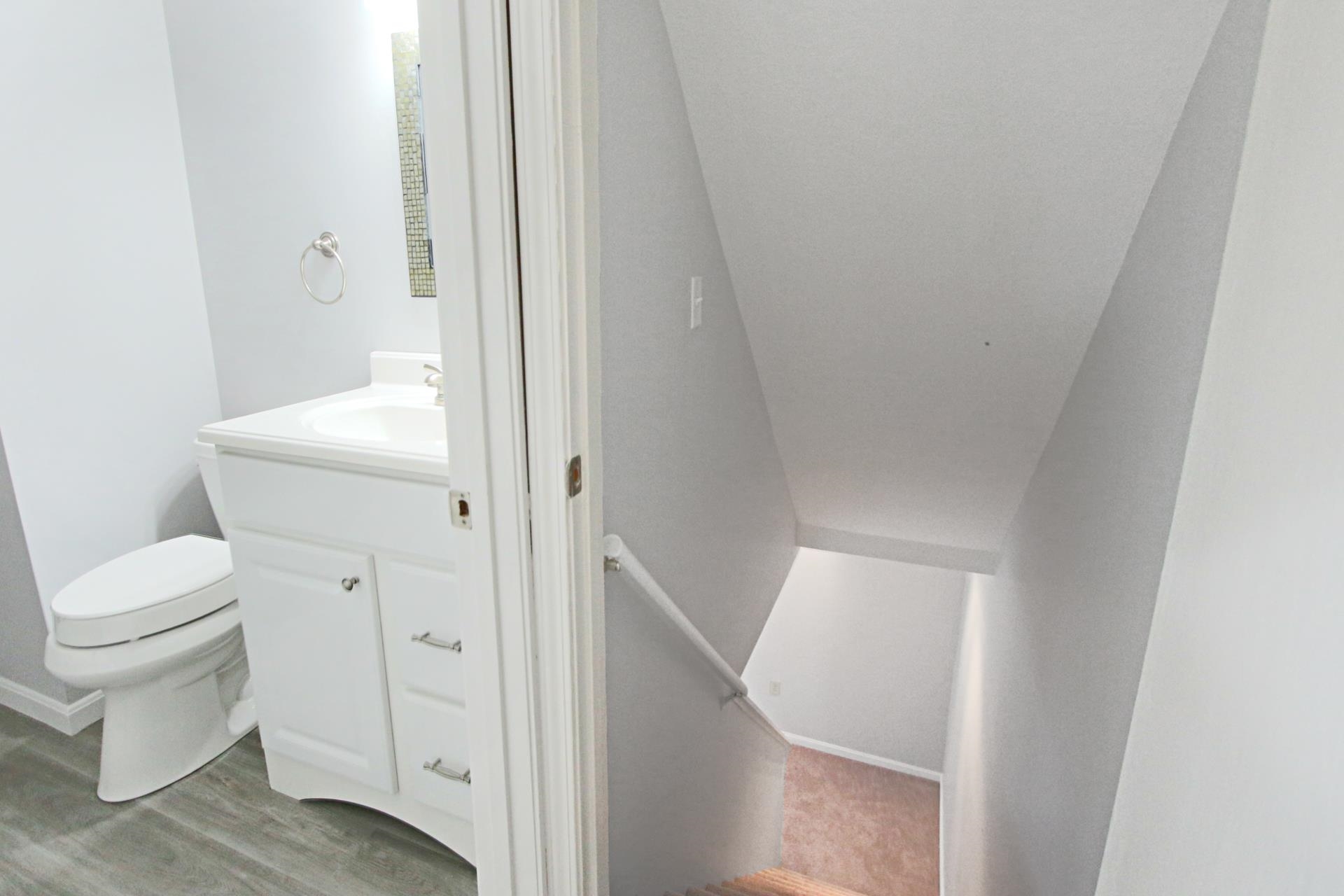 10 Killian Court Merrimack, NH 03054 - Photo 19 of 46