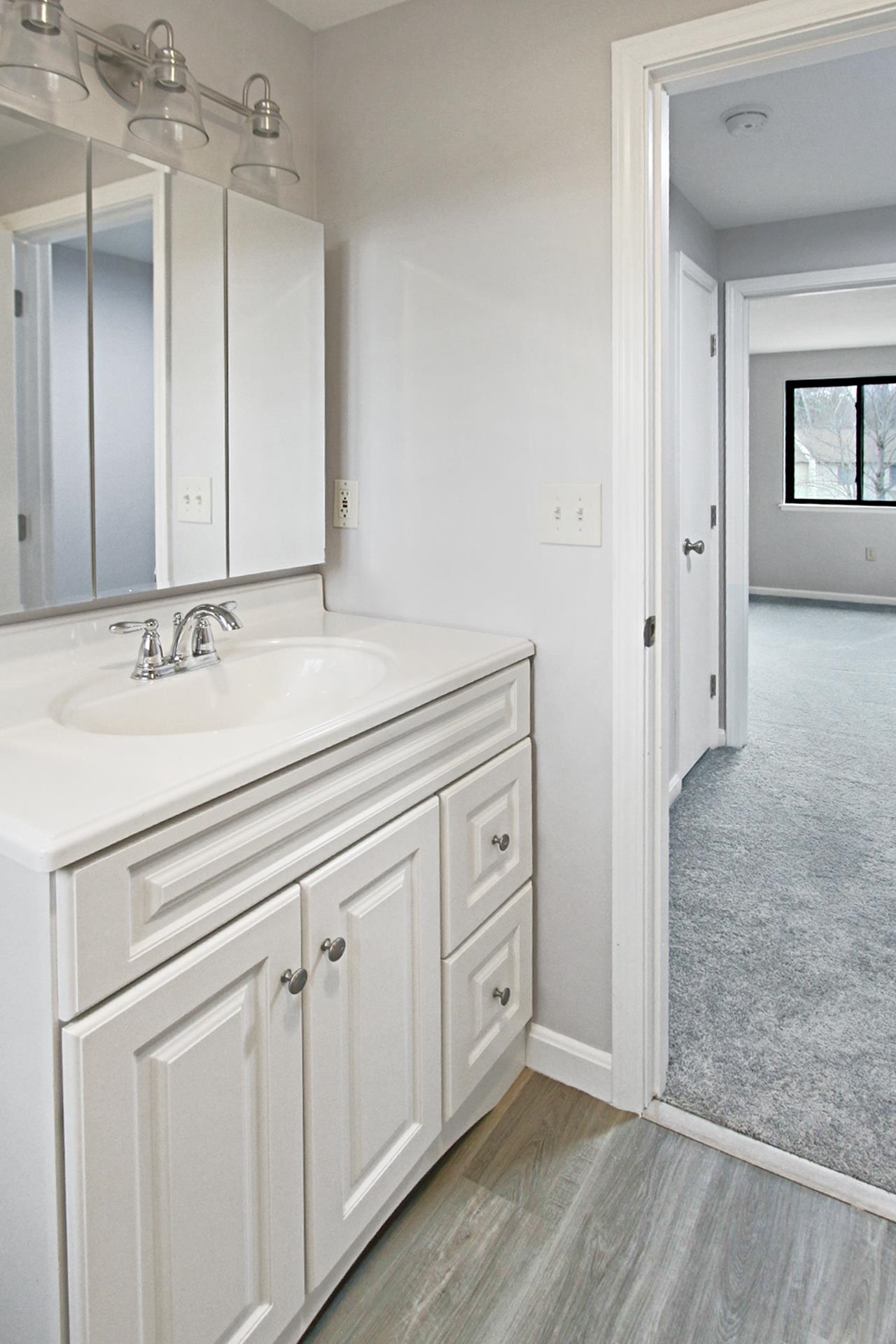 10 Killian Court Merrimack, NH 03054 - Photo 24 of 46