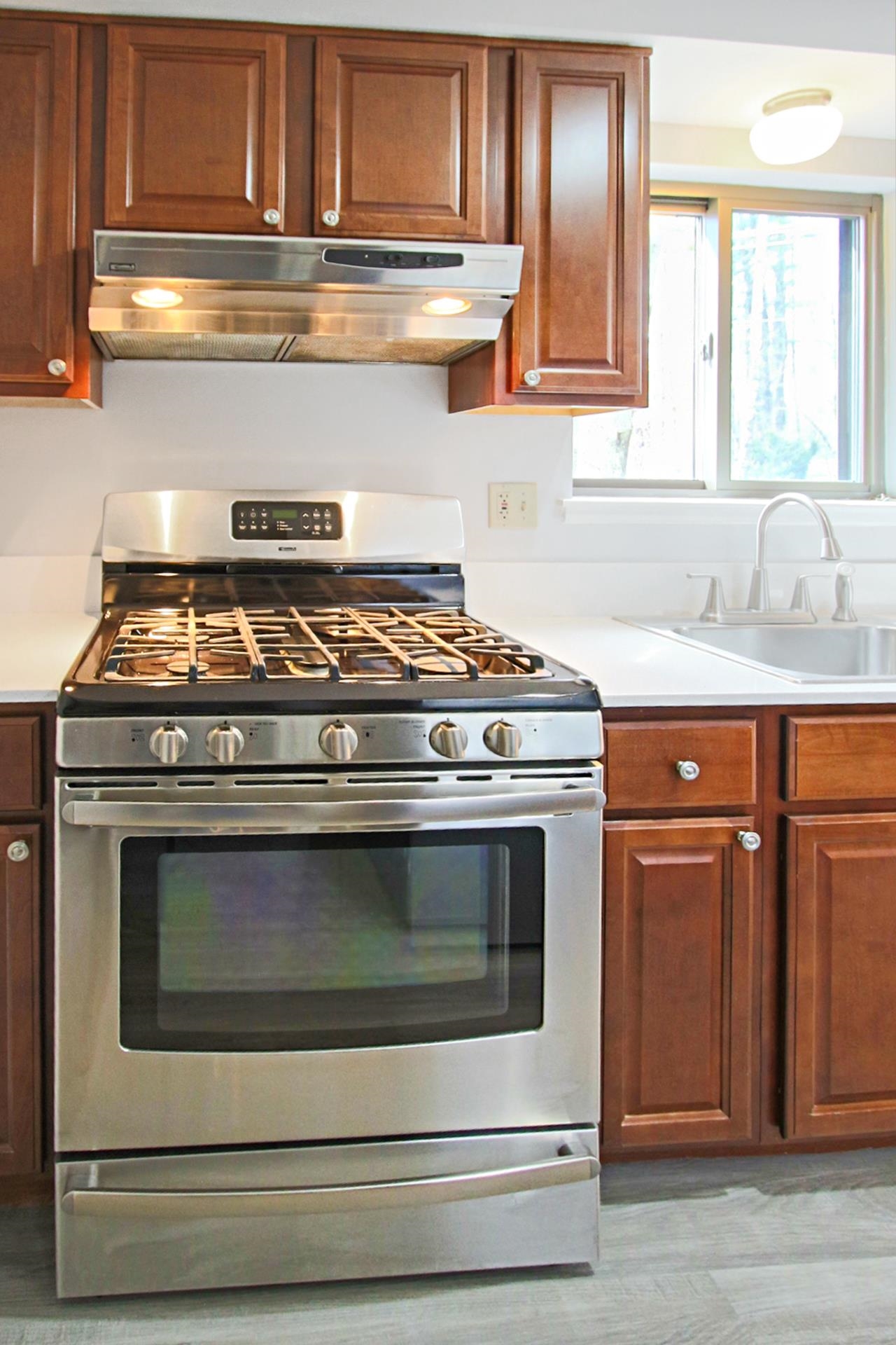 10 Killian Court Merrimack, NH 03054 - Photo 8 of 46