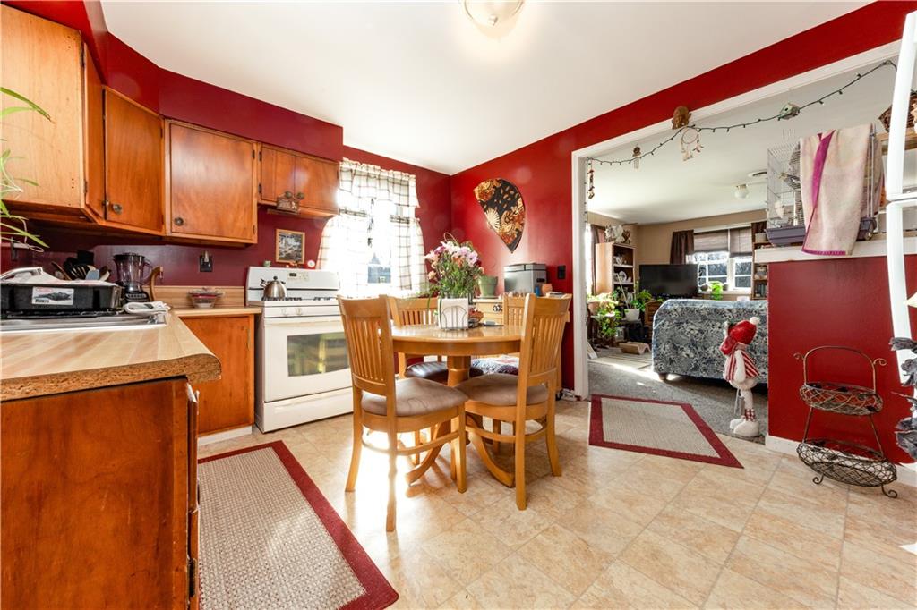 391 Mercer Road Greenville, PA 16125 - Photo 13 of 22 House kitchen