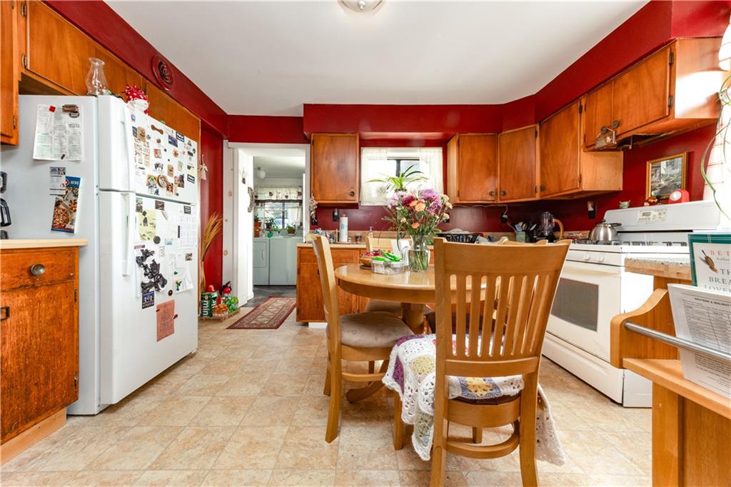 391 Mercer Road Greenville, PA 16125 - Photo 15 of 22 House kitchen