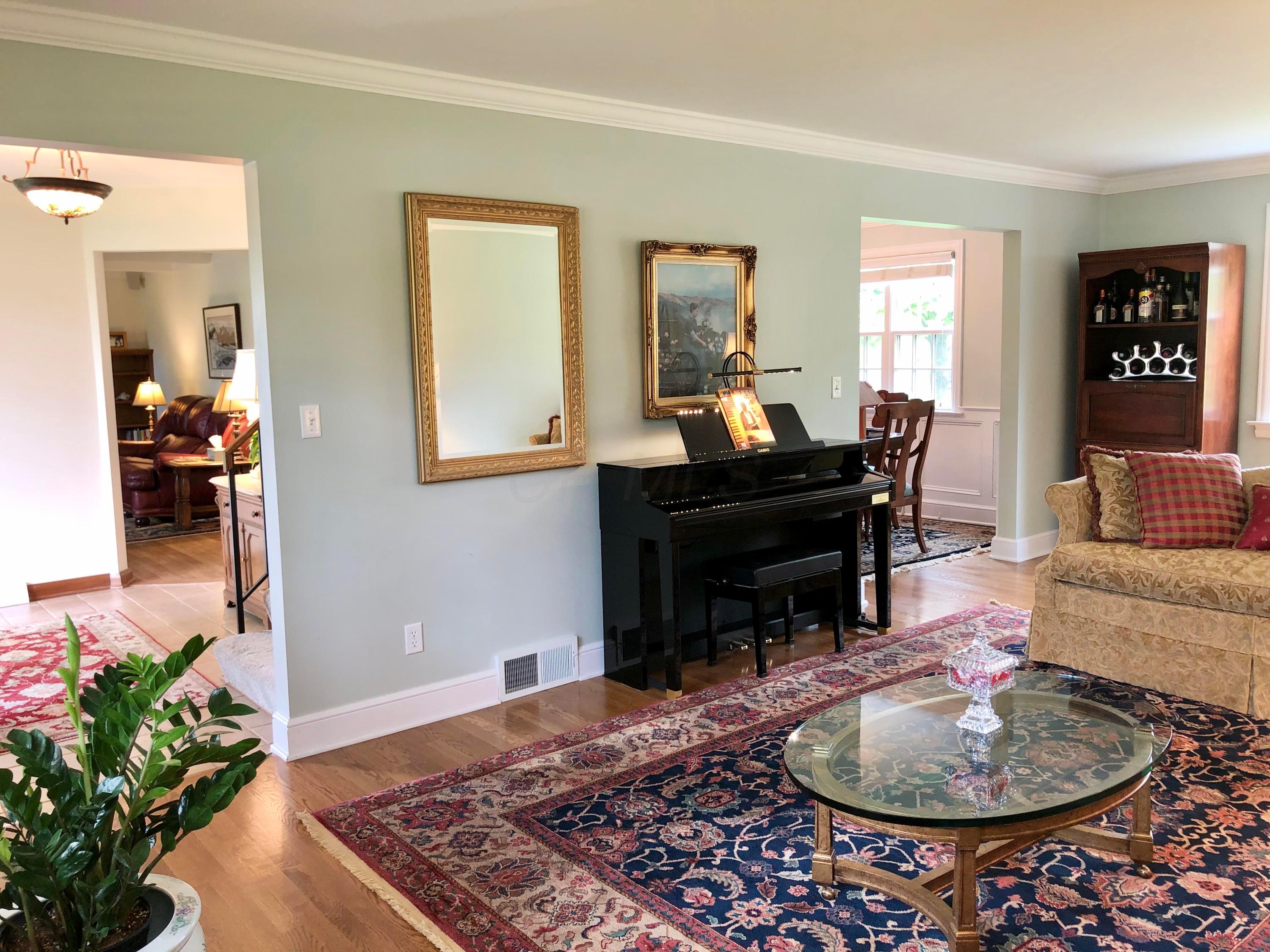 2371 Haverford Road Columbus, OH 43220 - Photo 8 of 50 Gallery Image 8