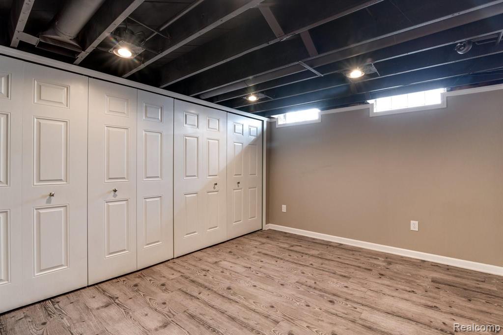 1389 North Pine Street Rochester Hills, MI 48307 - Photo 21 of 28