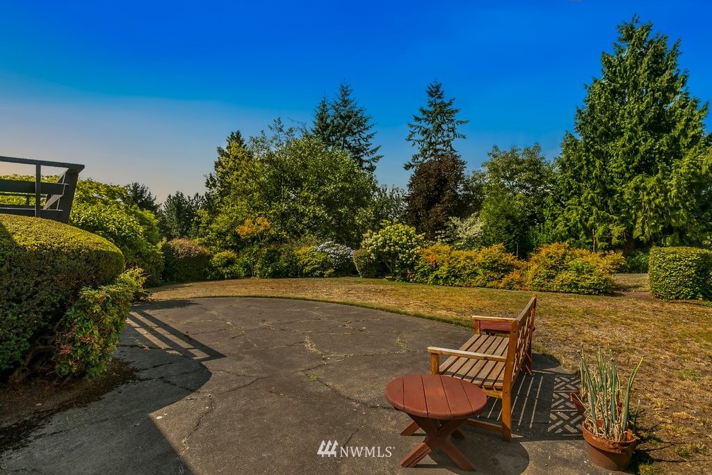8645 Fauntlee Crest Southwest Seattle, WA 98136 - Photo 20 of 25 Gallery Image 20