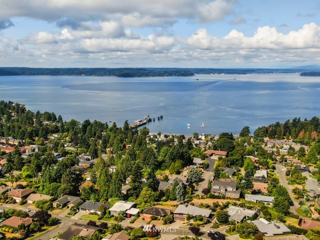 8645 Fauntlee Crest Southwest Seattle, WA 98136 - Photo 25 of 25 Gallery Image 25