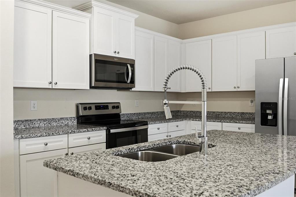 165 Redbud Road Palm Coast, FL 32137 - Photo 9 of 40