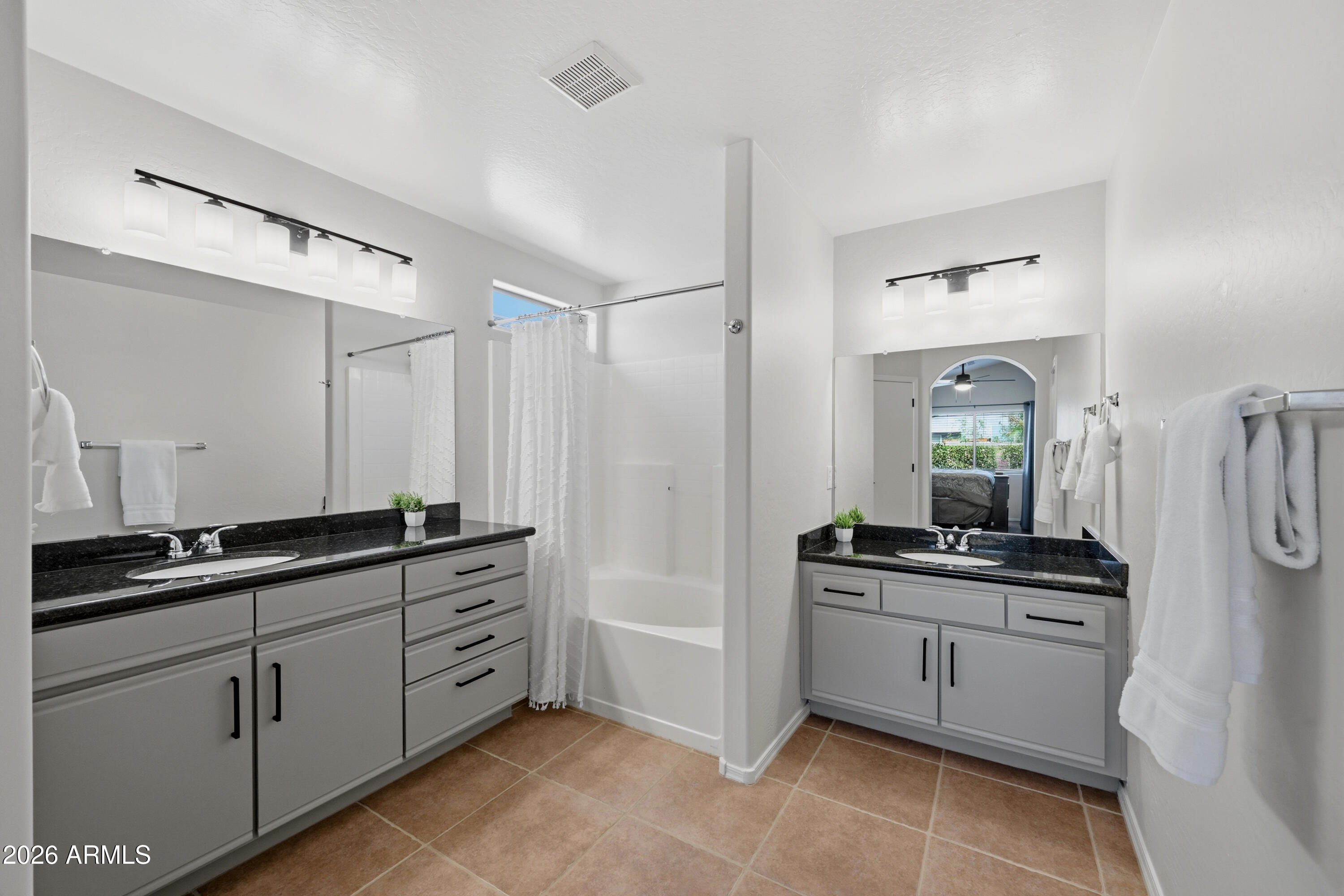 13392 West Redfield Road Surprise, AZ 85379 - Photo 16 of 35 redfield_021