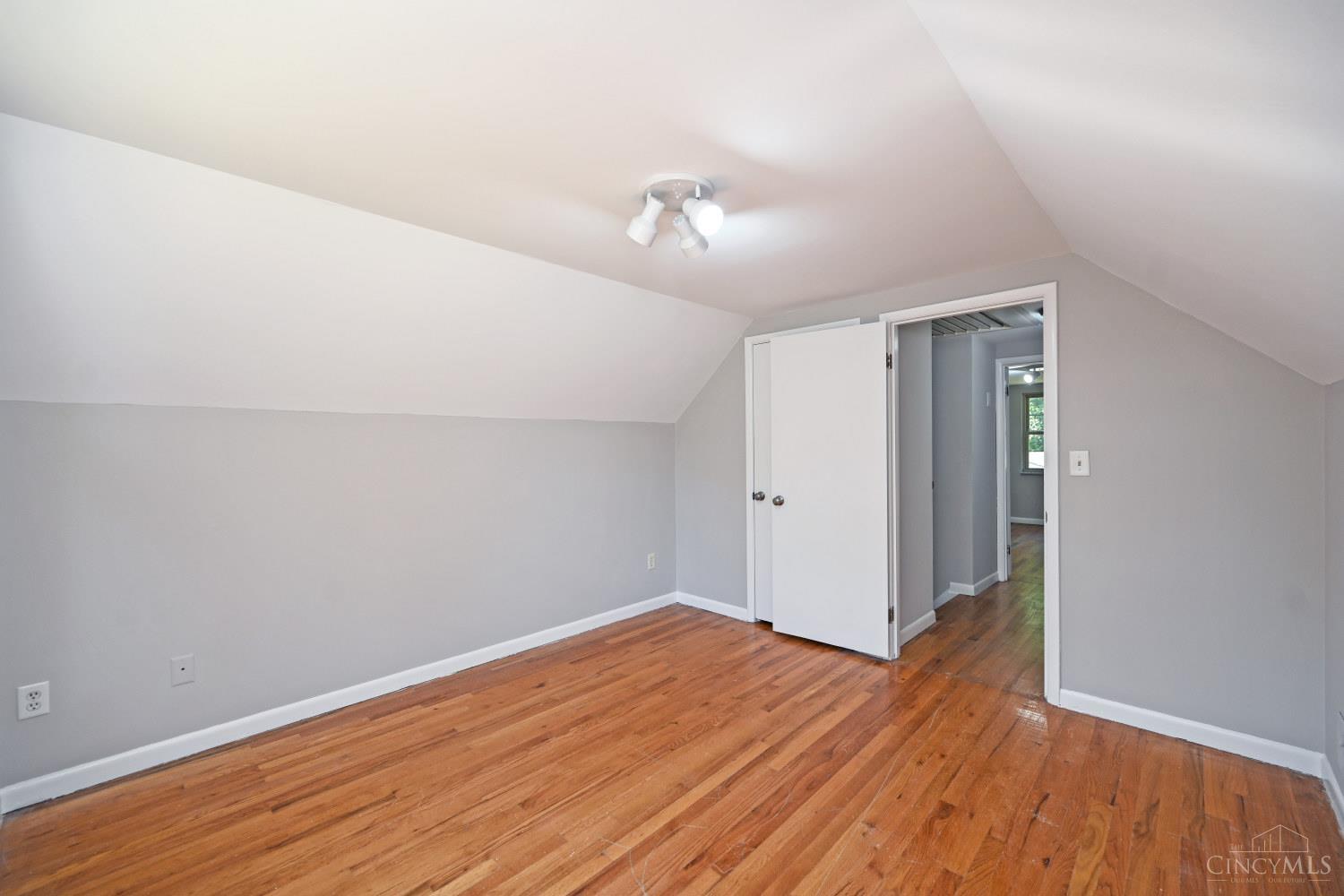 1301 Voll Road Cincinnati, OH 45230 - Photo 36 of 54 Gallery Image 36