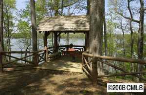 8835 Island Point Road, Unit 124 Charlotte, NC 28278 - Photo 3 of 8 Gallery Image 3