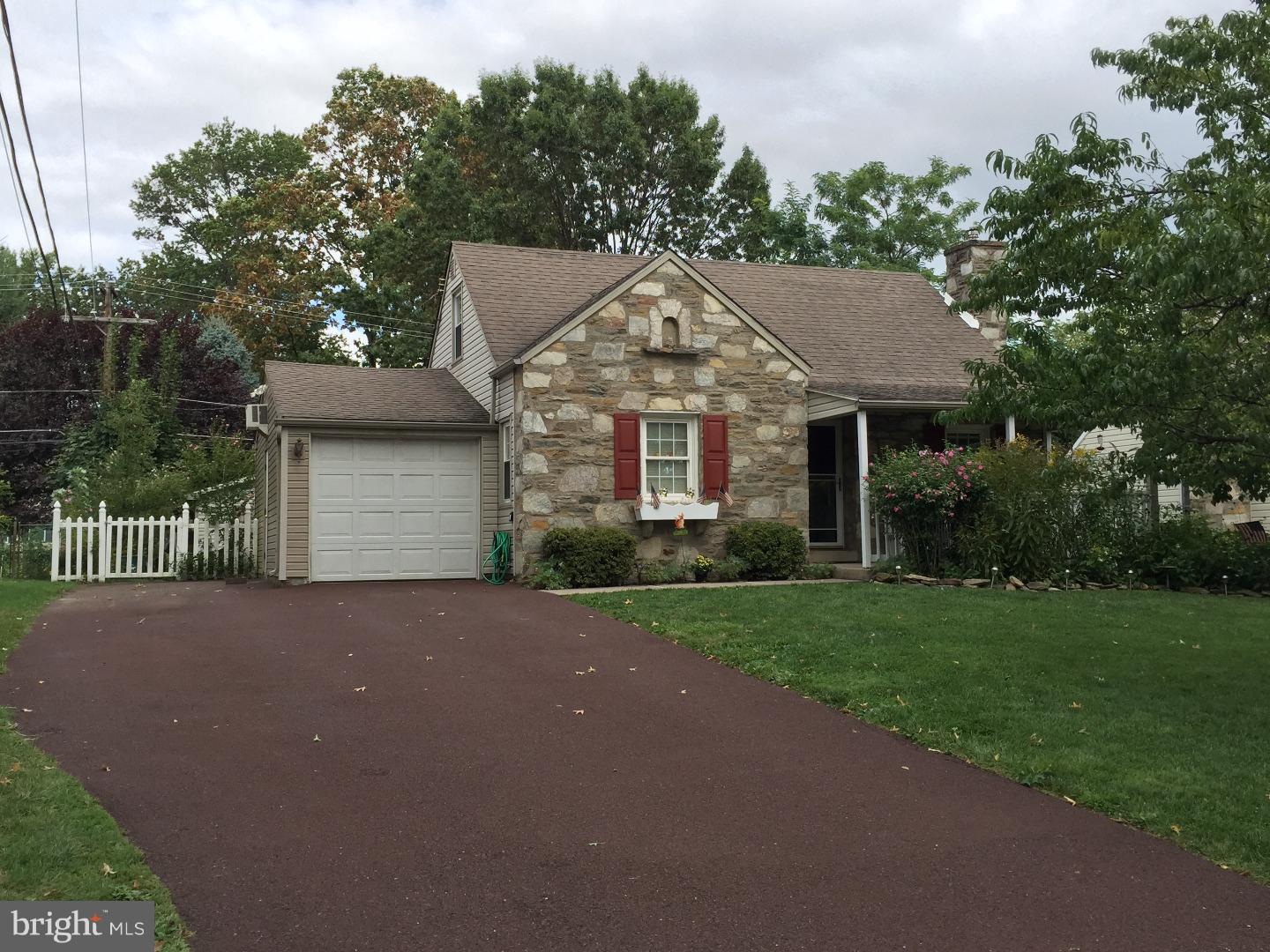 419 Newton Road Hatboro, PA 19040 - Photo 1 of 10 Gallery Image 1