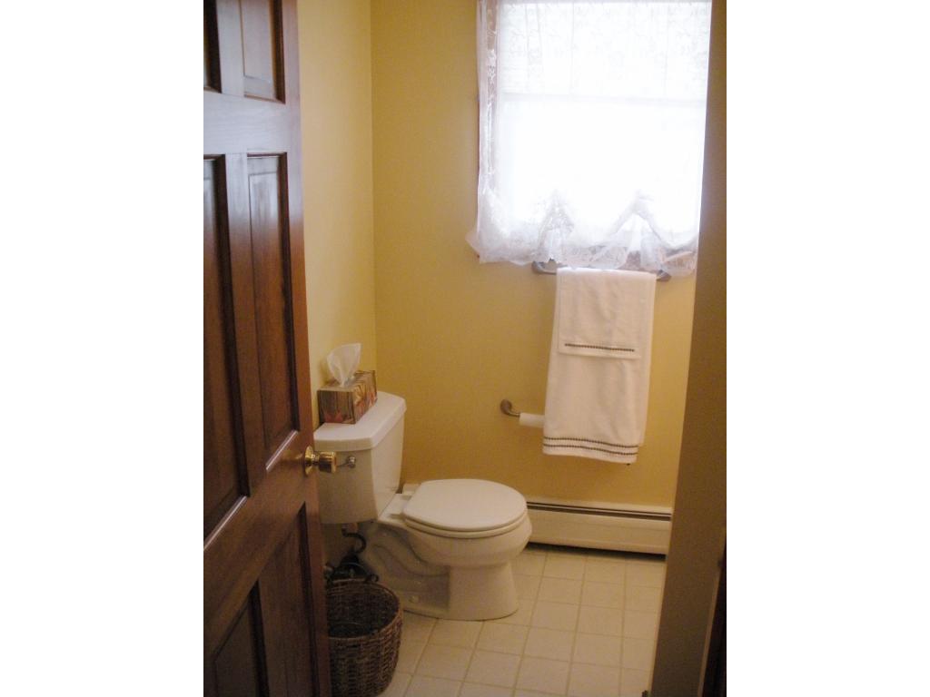 7 Hunters Lane Merrimack, NH 03054 - Photo 13 of 33 Gallery Image 13