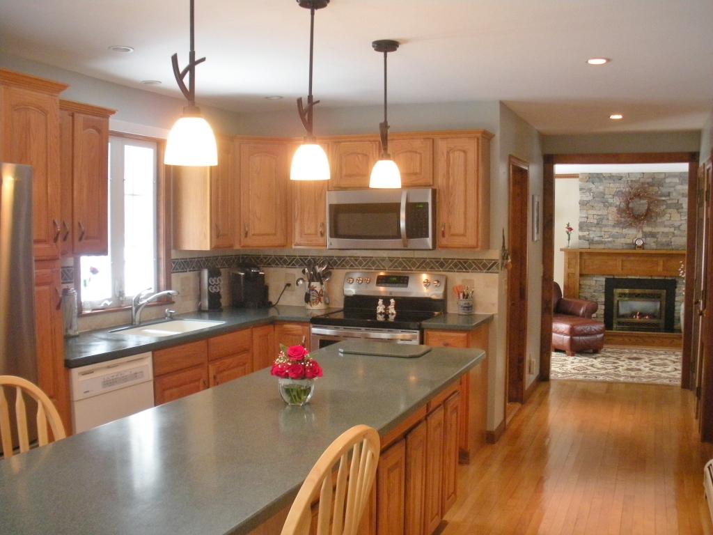 7 Hunters Lane Merrimack, NH 03054 - Photo 3 of 33 Gallery Image 3