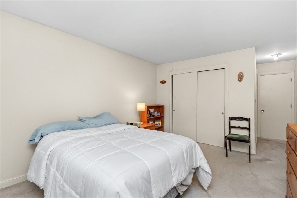 56 Jacqueline Road, Unit 12 Waltham, MA 02452 - Photo 20 of 37 Gallery Image 20