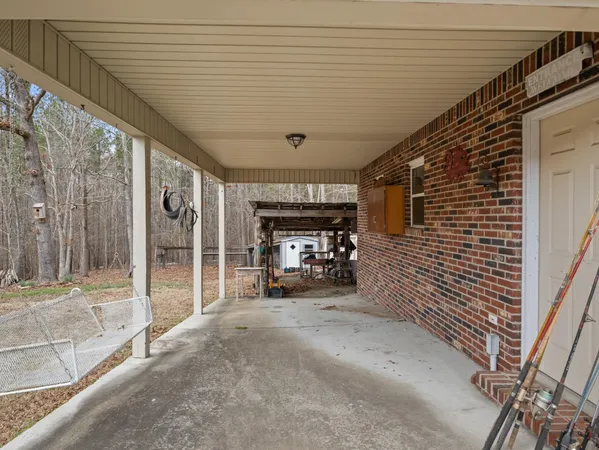$225,000 | 423 Bailey Road, Buffalo, SC 29321