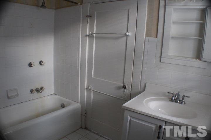 2302 Beechridge Road Raleigh, NC 27608 - Photo 16 of 25