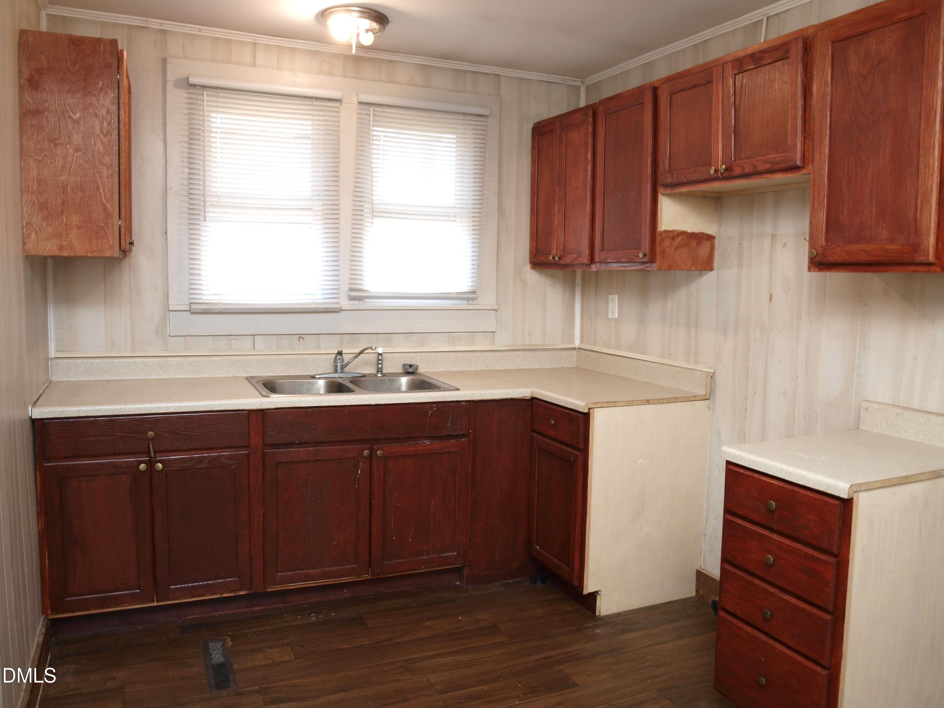 336 Vicksboro Road Henderson, NC 27536 - Photo 5 of 15 kitchen
