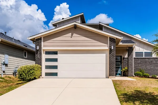 $386,000 | 125 Cupreata Lane, Leander, TX 78641