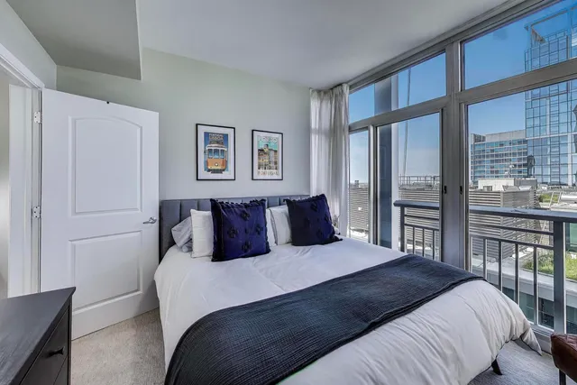 $405,000 | 1400 South Michigan Avenue, Unit 1609, Chicago, IL 60605