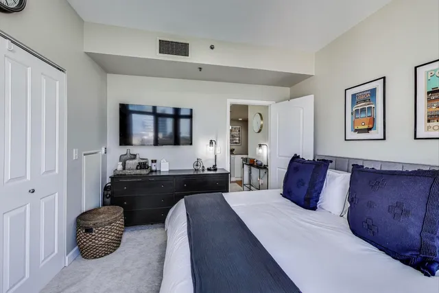 $405,000 | 1400 South Michigan Avenue, Unit 1609, Chicago, IL 60605