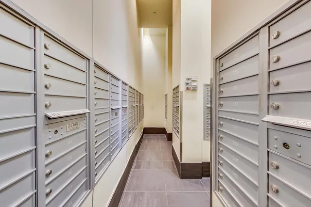 $405,000 | 1400 South Michigan Avenue, Unit 1609, Chicago, IL 60605