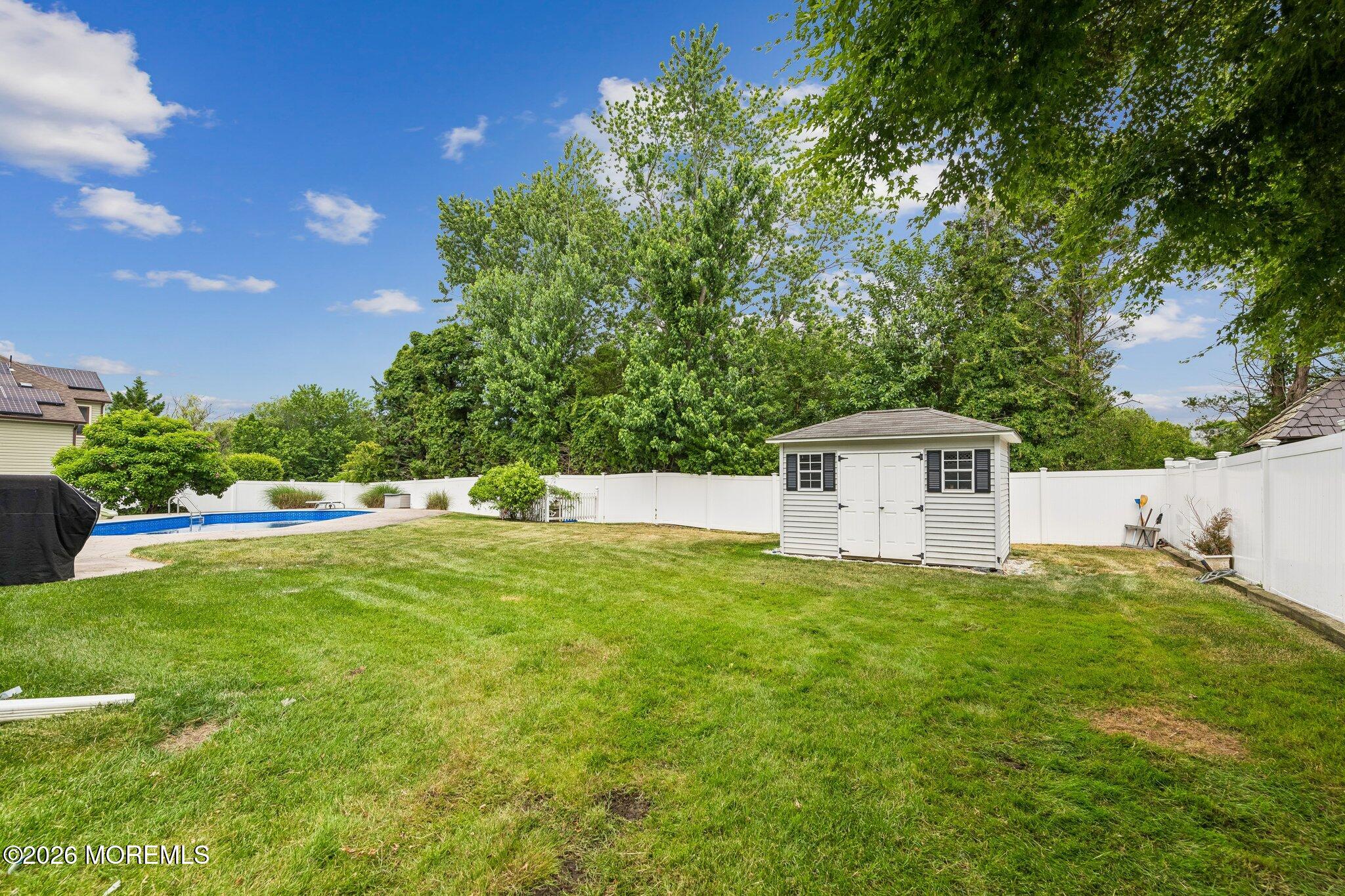 447 Sloping Hill Court Brick, NJ 08723 - Photo 7 of 34 006