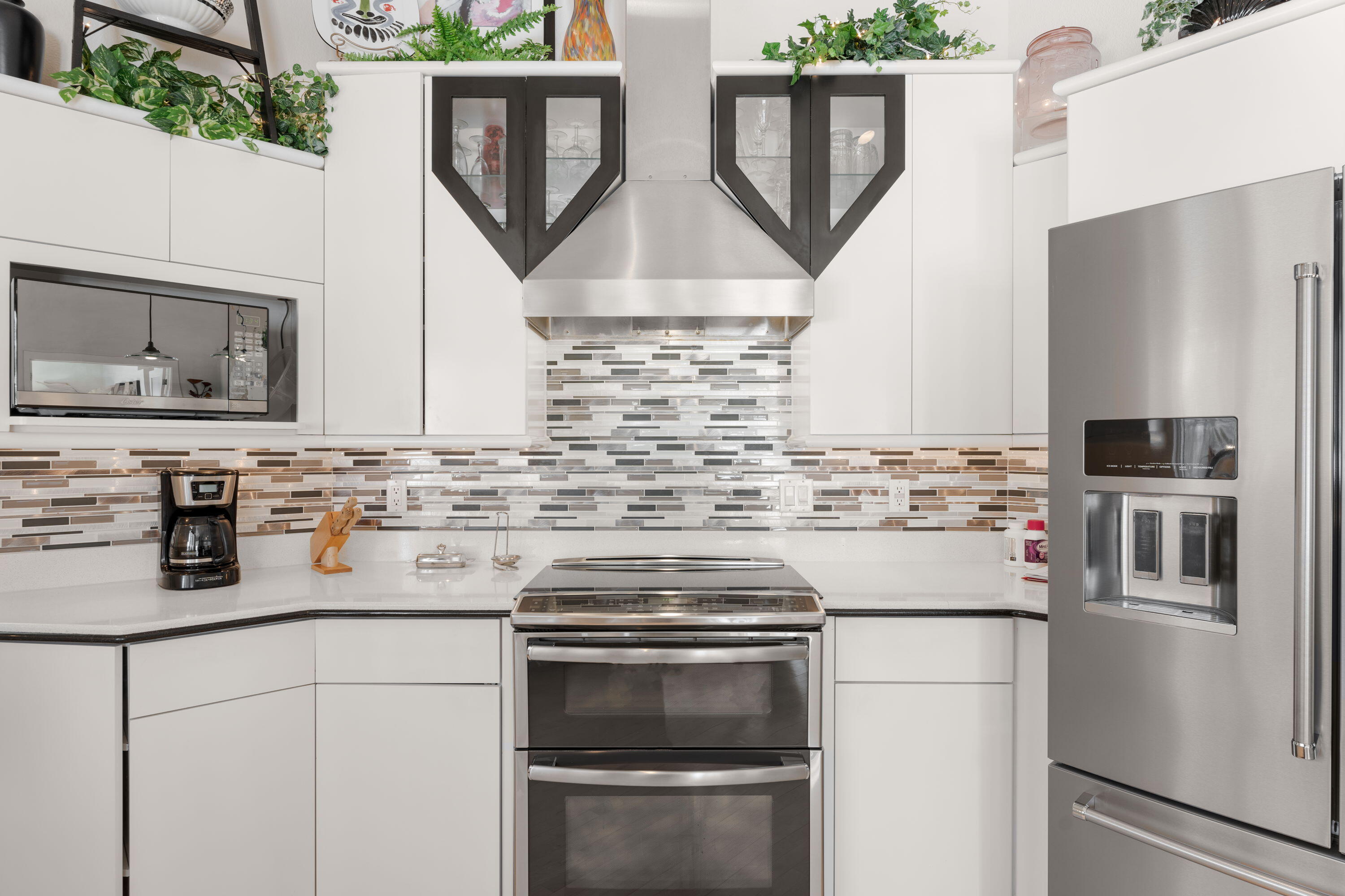 N6715 County Rd I Fredonia, WI 53021 - Photo 10 of 61 SS Appliances