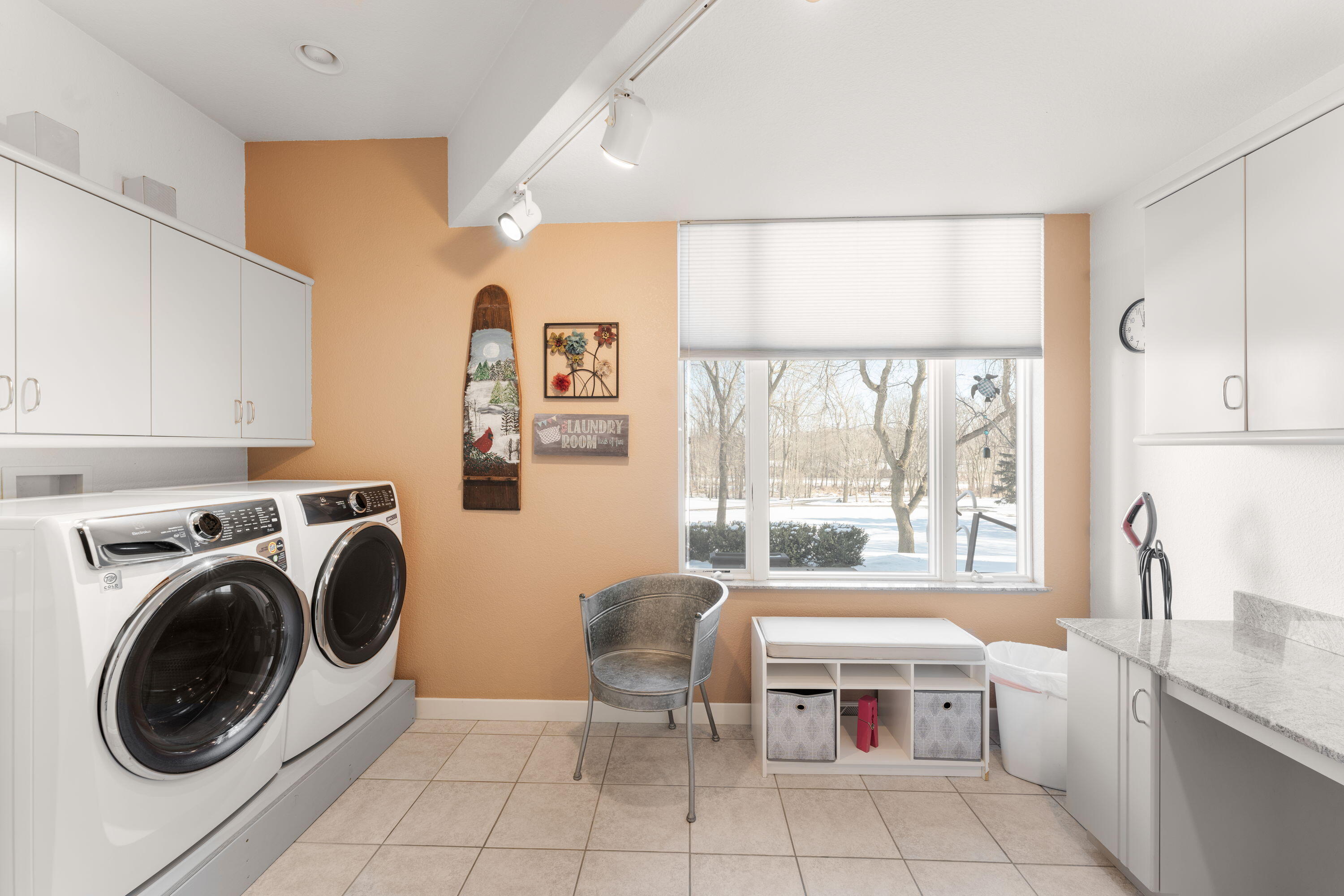 N6715 County Rd I Fredonia, WI 53021 - Photo 17 of 61 Great Laundry room
