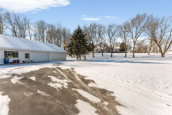 $979,850 | N6715 County Rd I, Fredonia, WI 53021