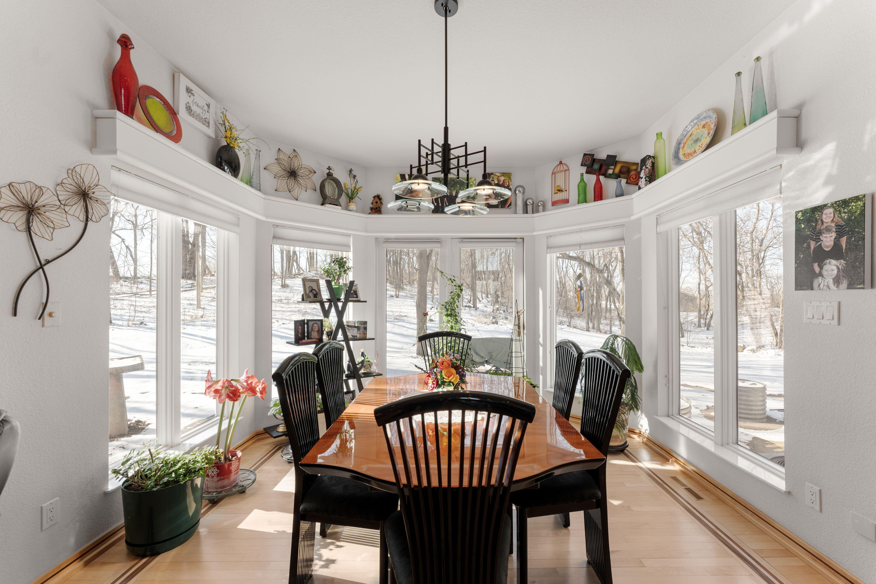 N6715 County Rd I Fredonia, WI 53021 - Photo 5 of 61 Formal Dining