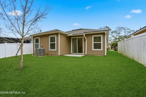 $2,000 | 7862 Meadow Walk Lane, Jacksonville, FL 32256