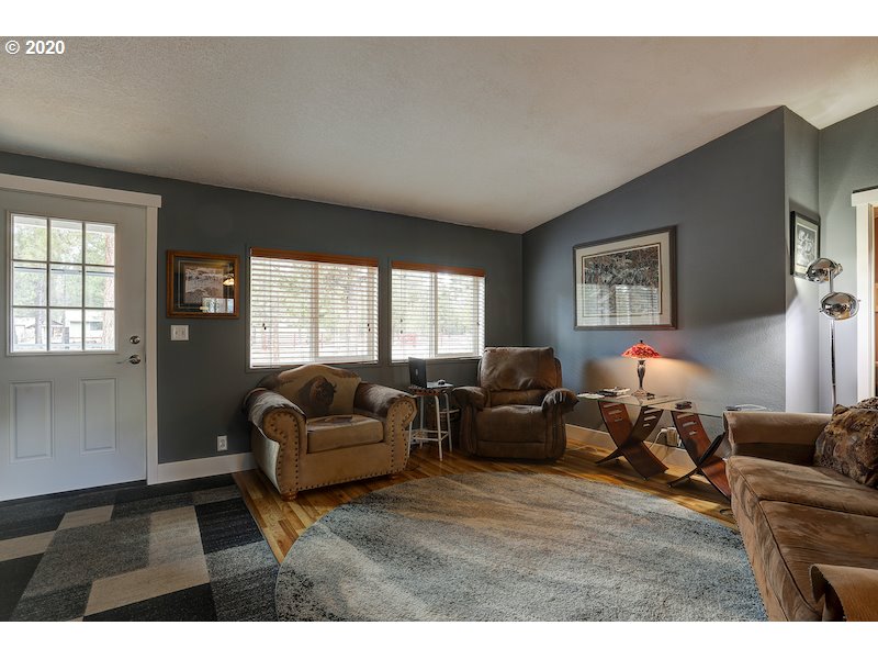 152049 Conestoga Road La Pine, OR 97739 - Photo 5 of 32 Gallery Image 5
