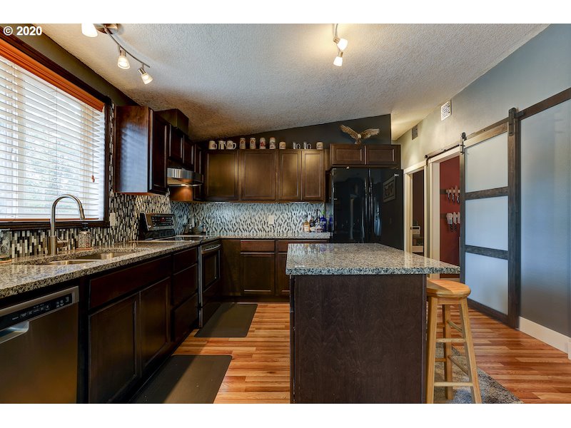 152049 Conestoga Road La Pine, OR 97739 - Photo 10 of 32 Gallery Image 10