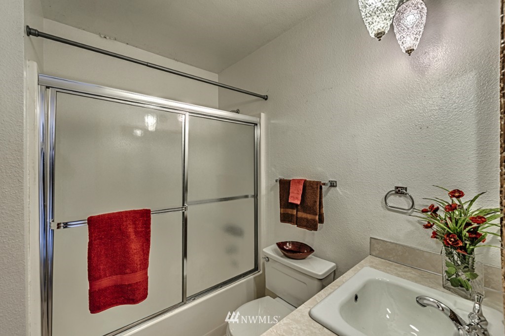 3814 R Avenue Anacortes, WA 98221 - Photo 13 of 19 Gallery Image 13