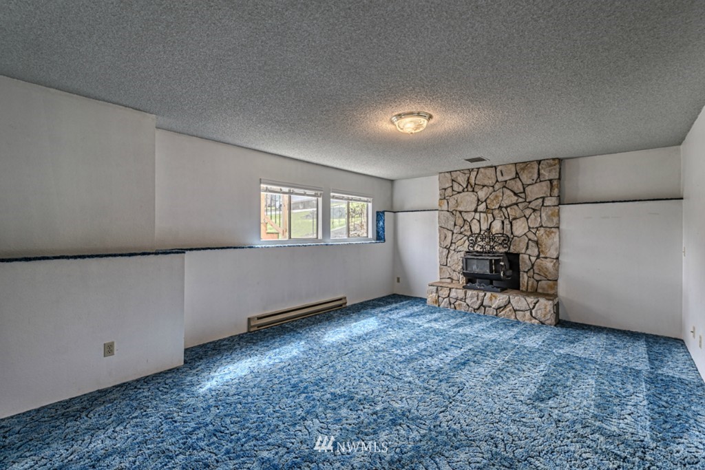 3814 R Avenue Anacortes, WA 98221 - Photo 14 of 19 Gallery Image 14