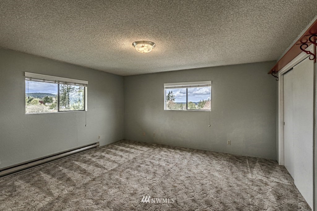 3814 R Avenue Anacortes, WA 98221 - Photo 10 of 19 Gallery Image 10