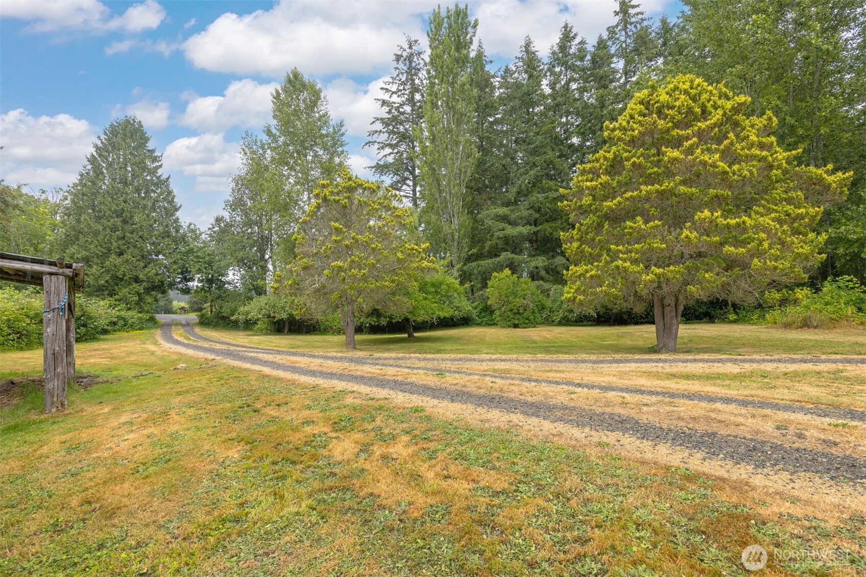 3908 Holtzheimer Trail Road Blaine, WA 98230 - Photo 32 of 40