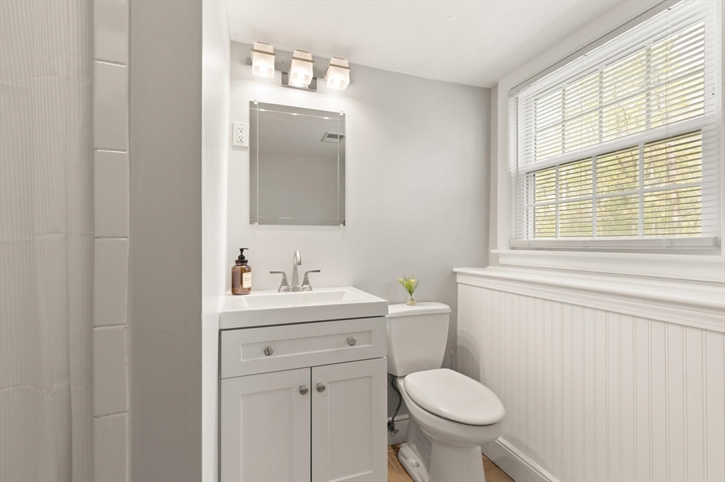 395 North Road Sudbury, MA 01776 - Photo 20 of 28