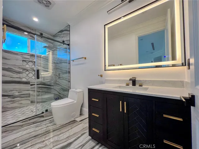 $3,899,000 | 21861 Vacation Lane, Huntington Beach, CA 92646