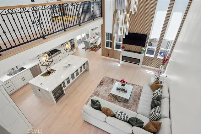 $3,899,000 | 21861 Vacation Lane, Huntington Beach, CA 92646