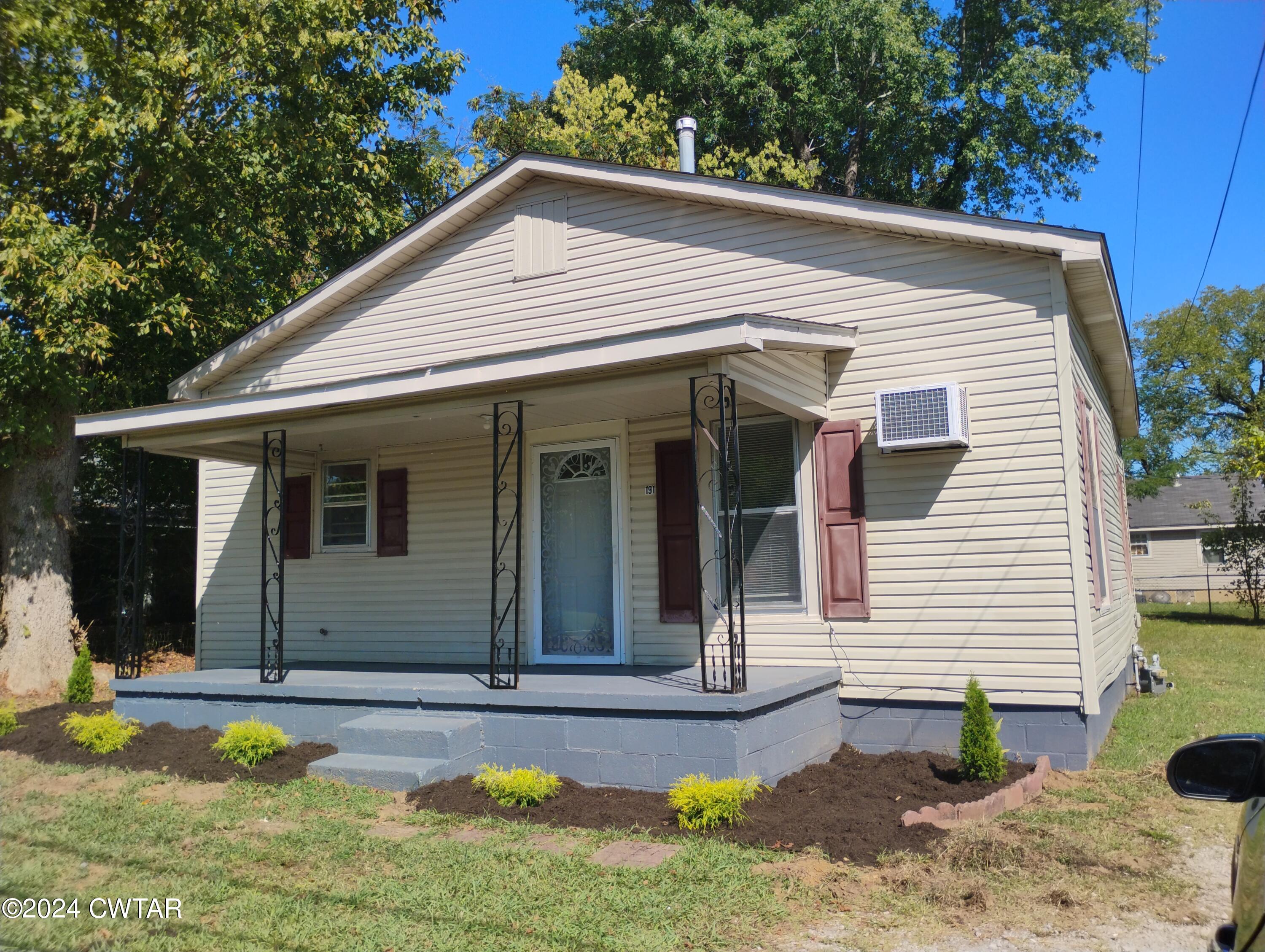 191 Spring Street Lexington, TN 38351 - Photo 1 of 11 IMG_20240905_103232012
