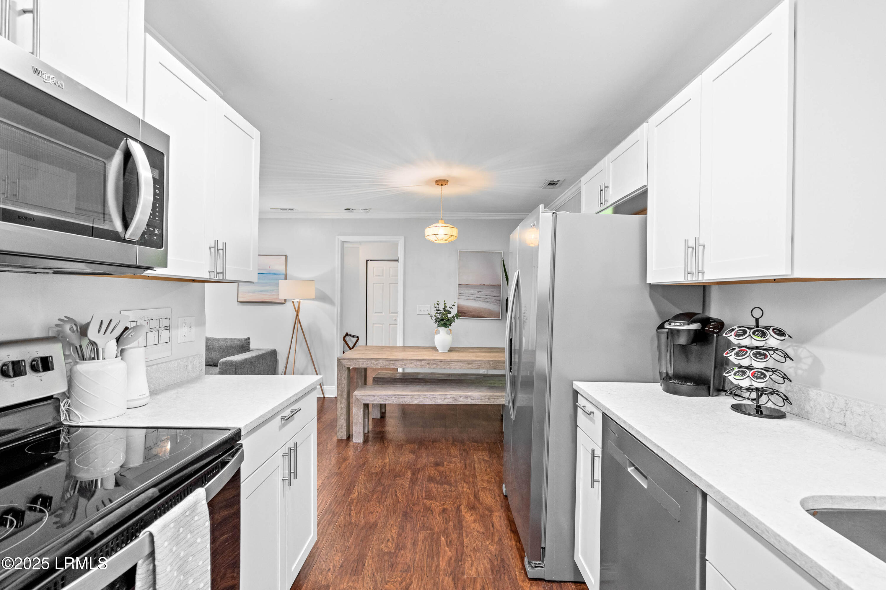 2504 State Rd S-7-276 Beaufort, SC 29902 - Photo 15 of 37 2504 Duncan-14