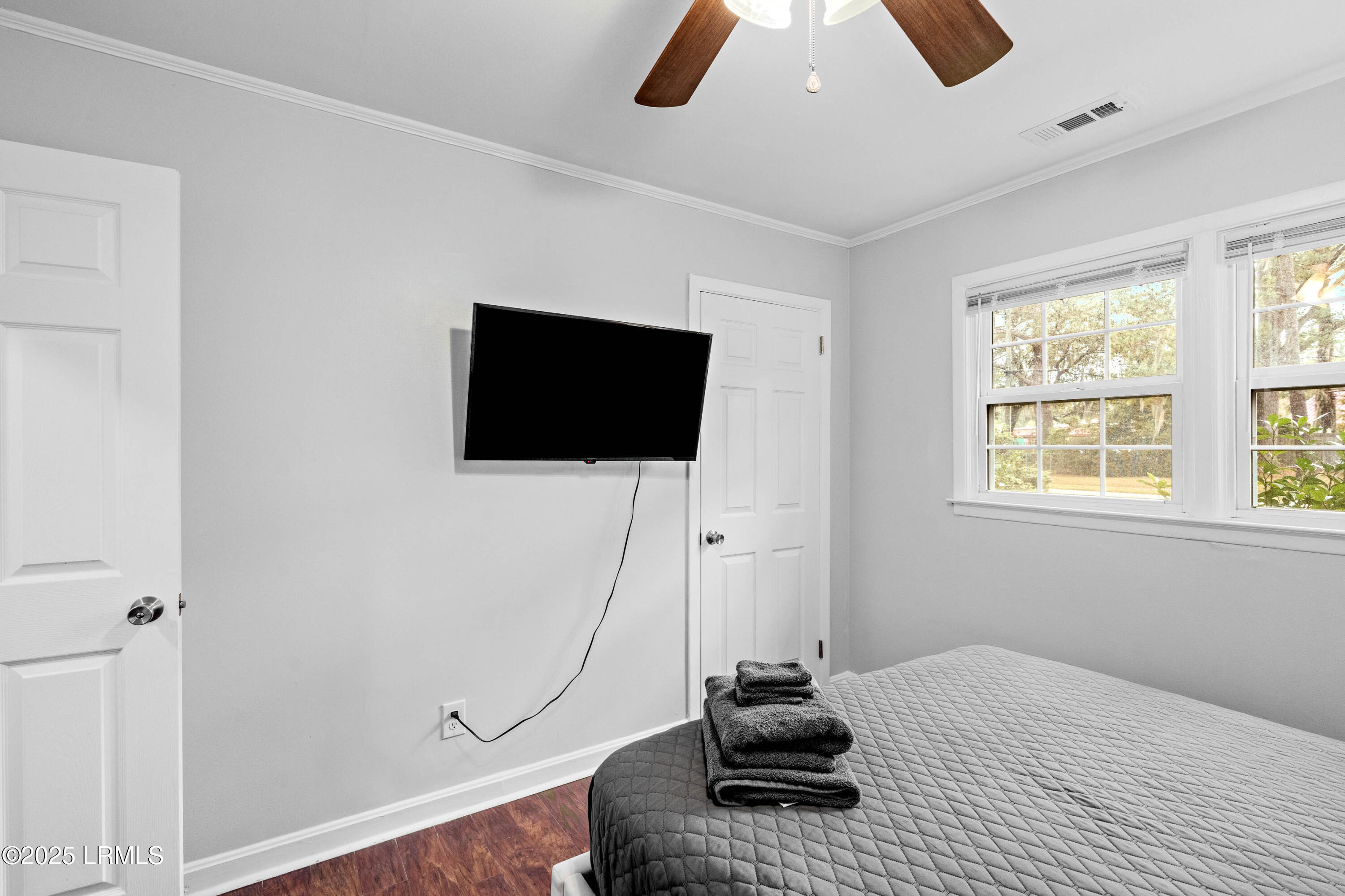 2504 State Rd S-7-276 Beaufort, SC 29902 - Photo 18 of 37 2504 Duncan-17