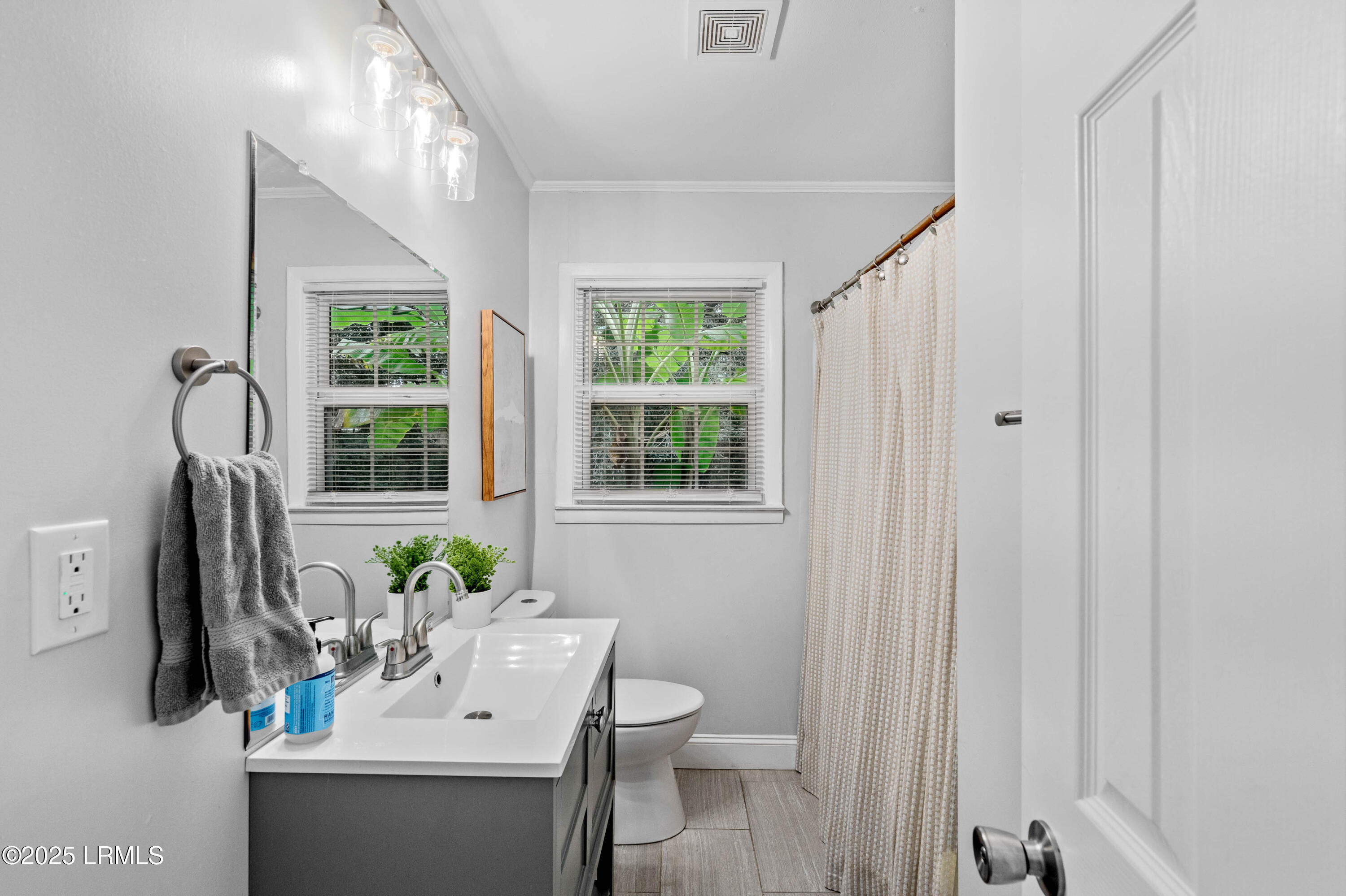 2504 State Rd S-7-276 Beaufort, SC 29902 - Photo 24 of 37 2504 Duncan-23