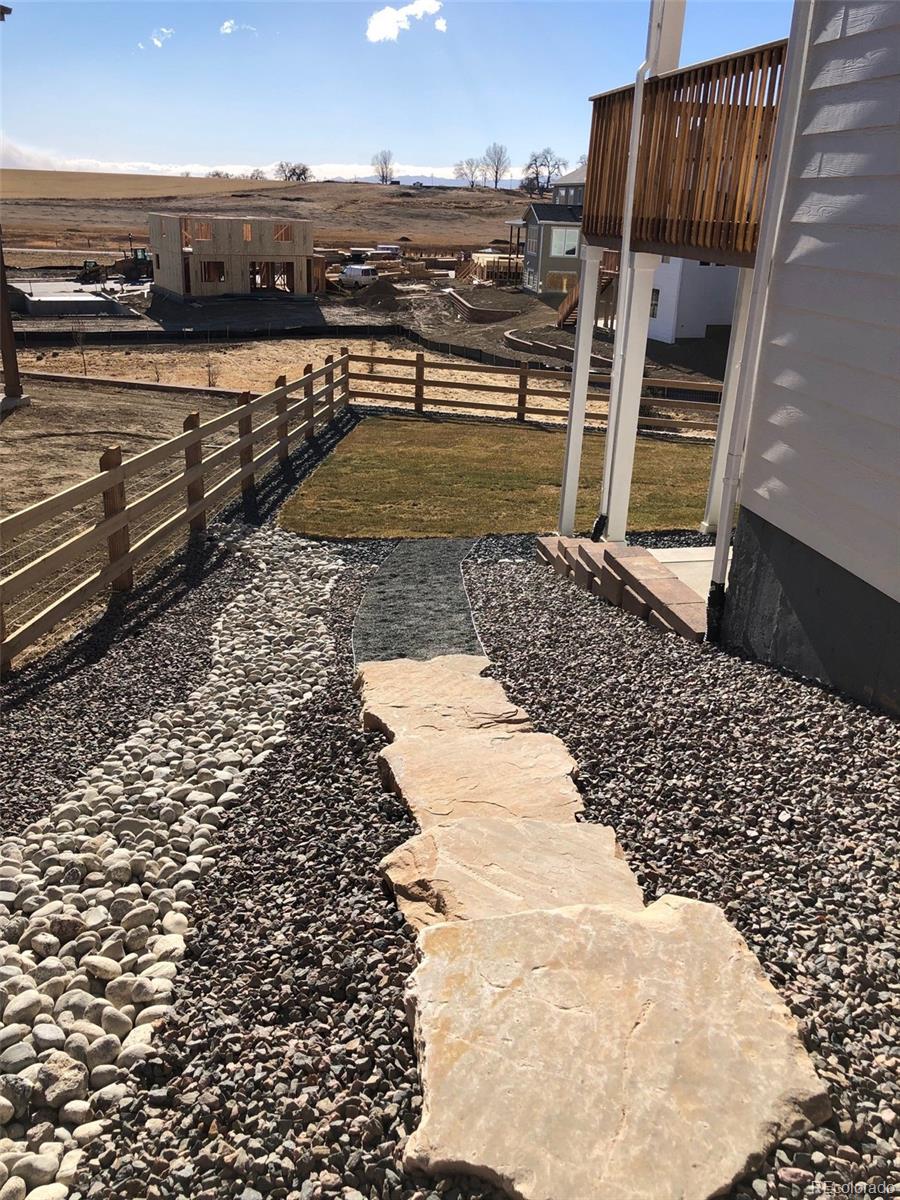 1013 Gabriella Lane Berthoud, CO 80513 - Photo 37 of 39 a view of a backyard of the house