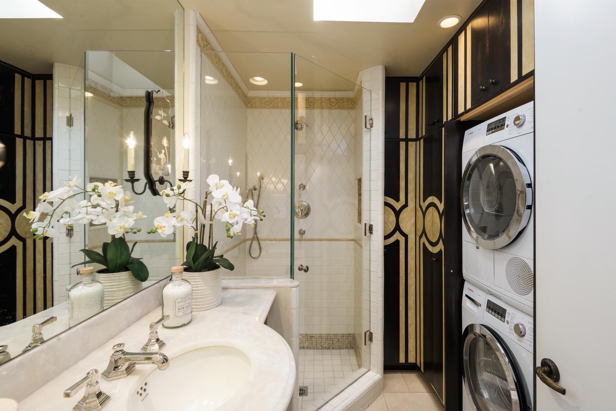 526 San Ysidro Road, Unit A Santa Barbara, CA 93108 - Photo 17 of 24 Guest Bath Laundry