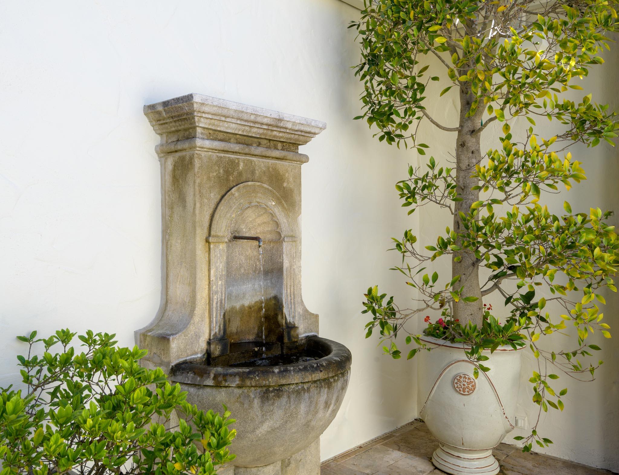 526 San Ysidro Road, Unit A Santa Barbara, CA 93108 - Photo 5 of 24 fountain