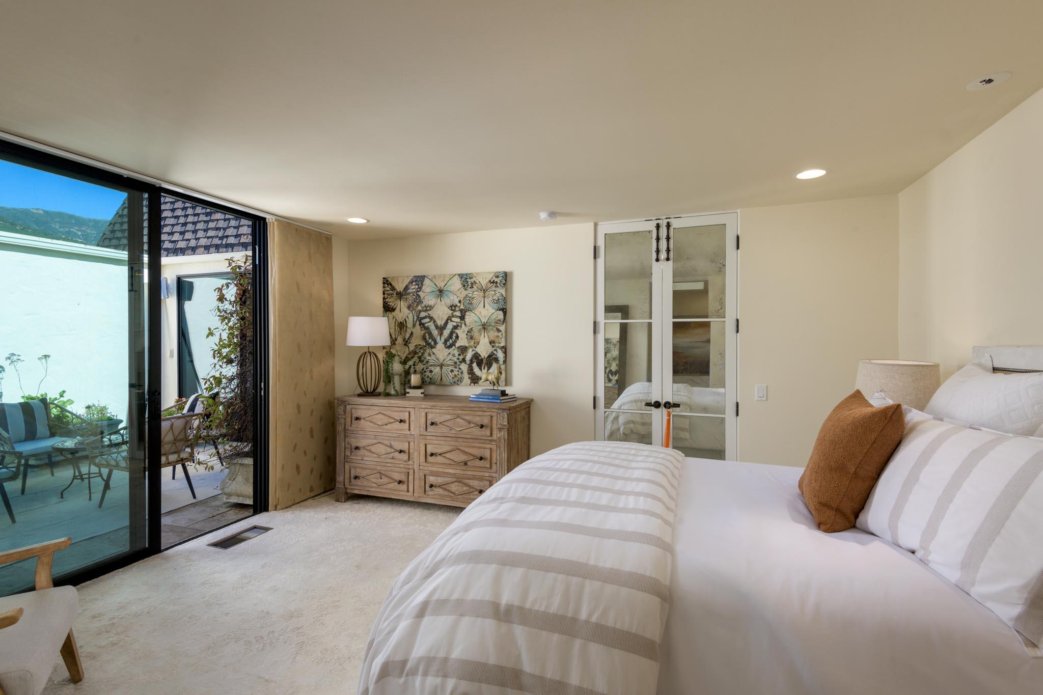 526 San Ysidro Road, Unit A Santa Barbara, CA 93108 - Photo 8 of 24 Primary bedroom