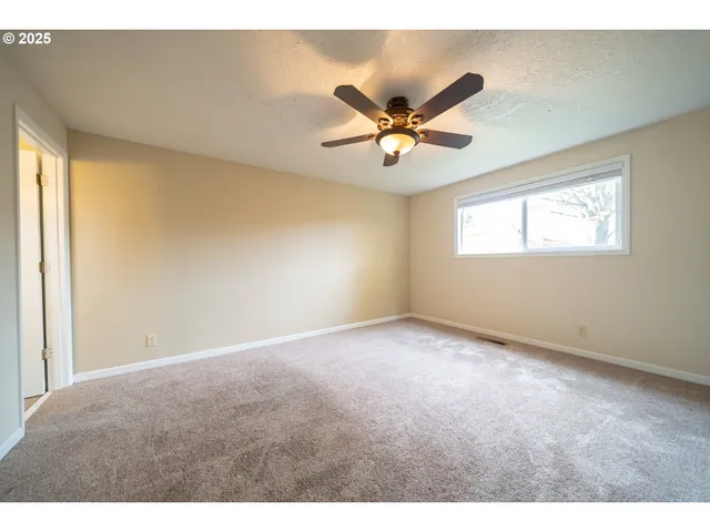 $399,900 | 4555 Swallow Court Northeast, Salem, OR 97301