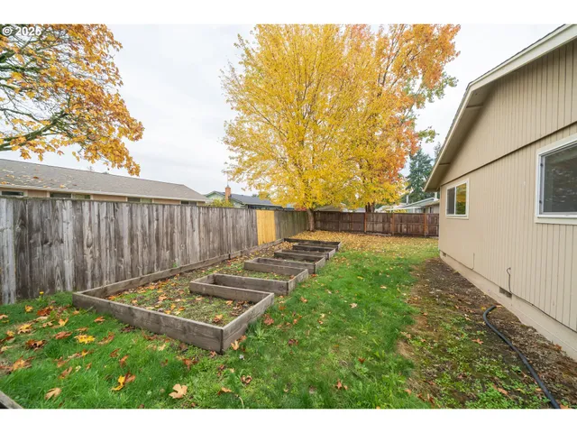 $399,900 | 4555 Swallow Court Northeast, Salem, OR 97301