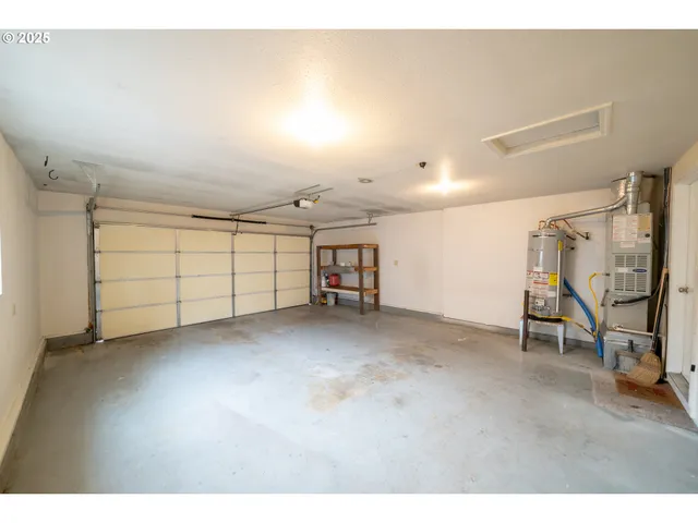 $399,900 | 4555 Swallow Court Northeast, Salem, OR 97301